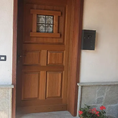 Maison Du Coeur - Bien-etre Dağ evi Challand-Saint-Anselme